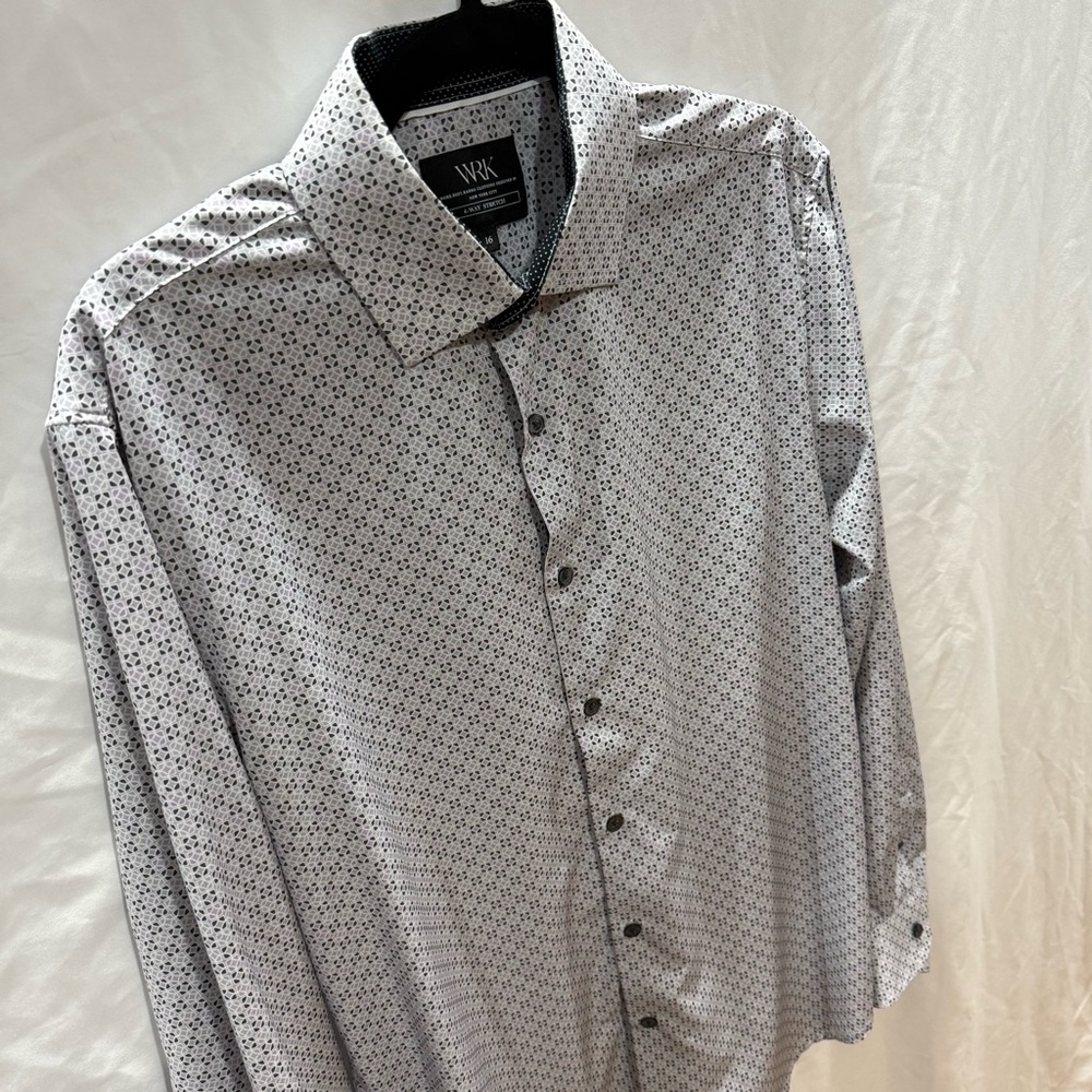 WRK 4-Way Stretch Button Front Shirt Size 16 Geometric Print  Lightweight Office - Picture 3 of 13